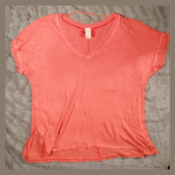 We the Free by FP " Take Me" boyfriend v-neck burnout tee destructed melon Med. - Picture 11 of 15